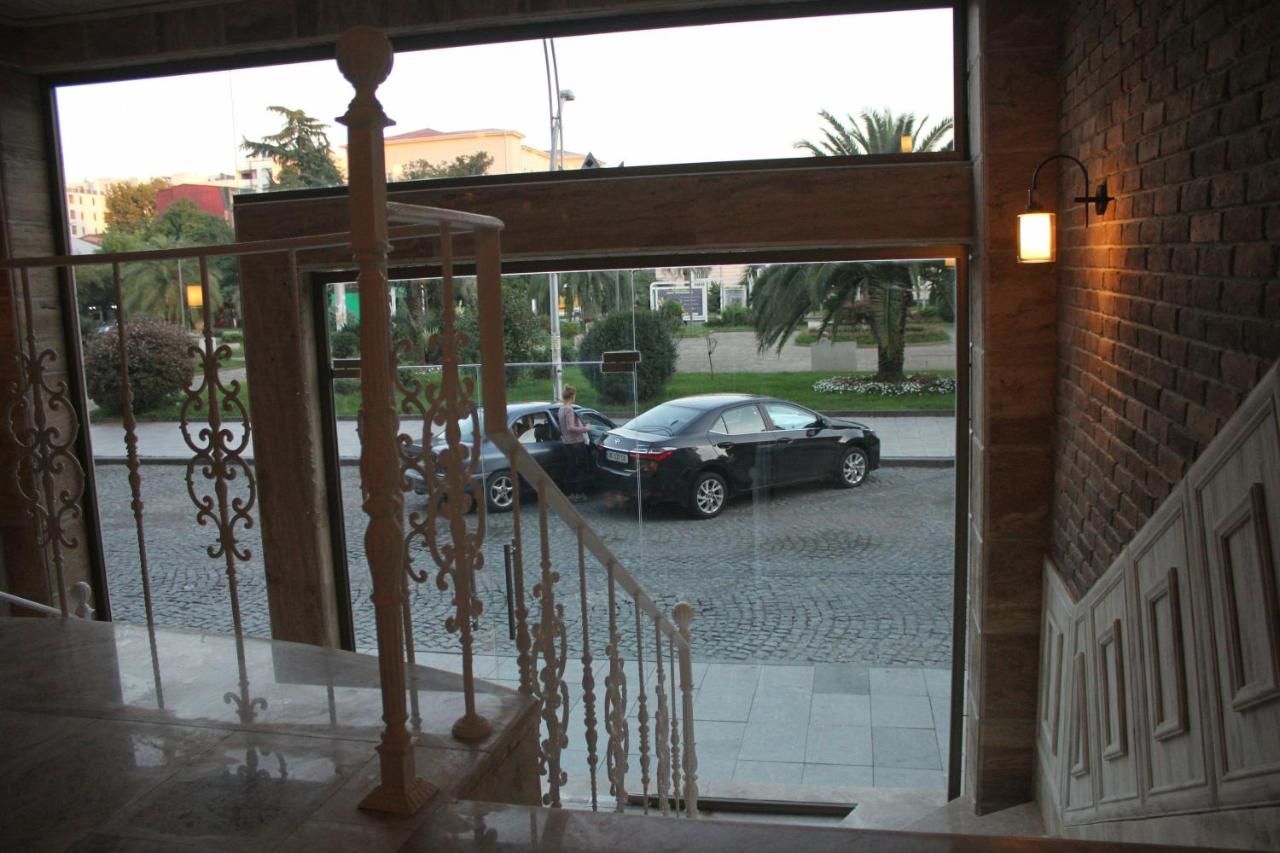 Отель Hotel MELINI Батуми-41