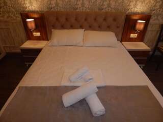 Отель Hotel MELINI Батуми Большой двухместный номер с 1 кроватью-4